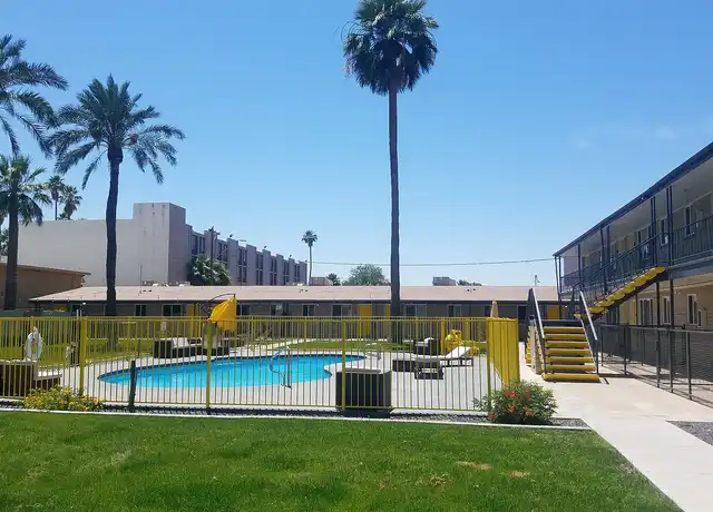 Property at 400 on Pasadena - 400 W Pasadena Ave, Phoenix, AZ, 85013, 0 beds, 1 bath, [object Object]