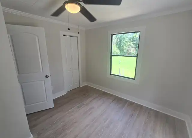 Property at 204 Glenora Ave, Sherwood, AR, 72120, 3 beds, 1 bath, [object Object]
