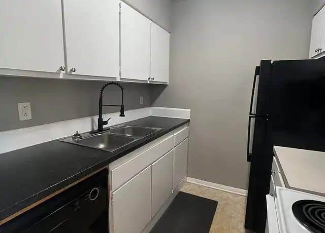 Property at Flats at Devonport - 1349 Devonport Dr, Lexington, KY, 40504, 1 bed, 1 bath, [object Object]