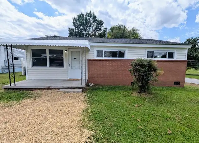 Property at 1500 18th St, Greensboro, NC, 27405, 3 beds, 1 bath, [object Object]