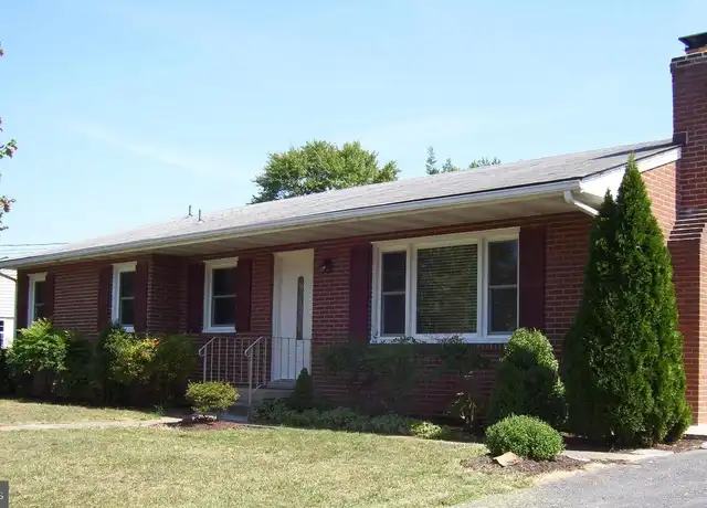 Property at 39 Hampton Pl, Walkersville, MD, 21793, 3 beds, 1.5 baths, [object Object]