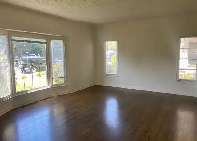 Property at 1539 1/2 Orange Grove Ave Unit 1436, Los Angeles, CA, 90019, 2 beds, 1 bath, [object Object]