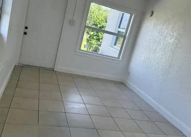 Property at 1248 Columbus Blvd, Fort Myers, FL, 33913, 1 bed, 1 bath, [object Object]