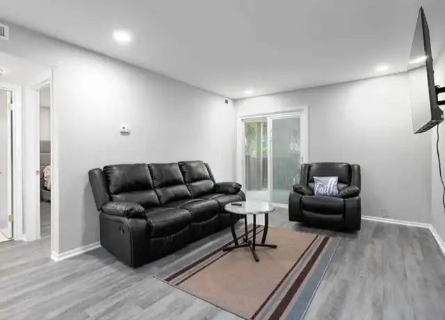 Property at 1712 N Hamilton St, High Point, NC, 27262, 1 bed, 1 bath, [object Object]