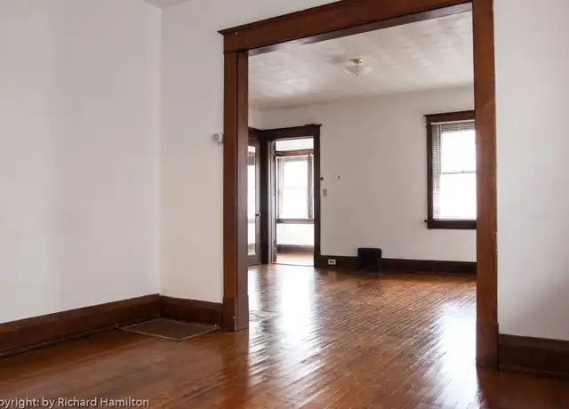 Property at 438 Melrose Ave, Toledo, OH, 43610, 2 beds, 1 bath, [object Object]