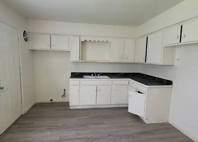 Property at 8940 W Carmen Ave Unit 1, Milwaukee, WI, 53225, 2 beds, 1 bath, [object Object]