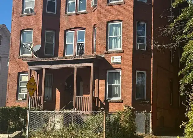 Property at 168 Bond St, Hartford, CT, 06114, 2 beds, 1 bath, [object Object]