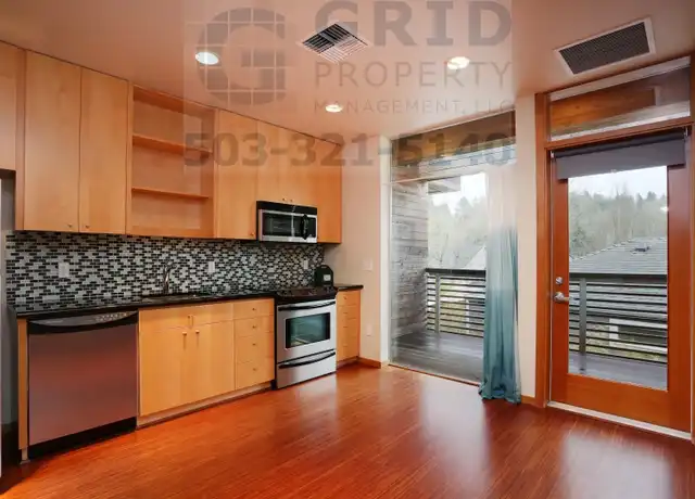 Property at 7974 SW 45th Ave #201, Portland, OR, 97219, 1 bed, 1 bath, [object Object]