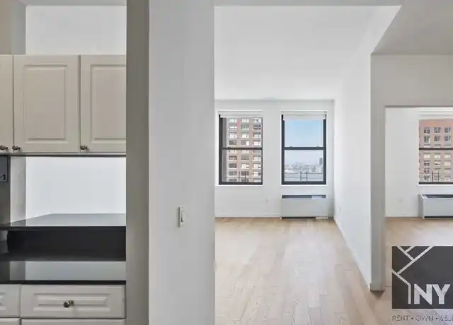 Property at 1 West St Unit 2001, New York, NY, 10004, 1 bed, 1 bath, [object Object]