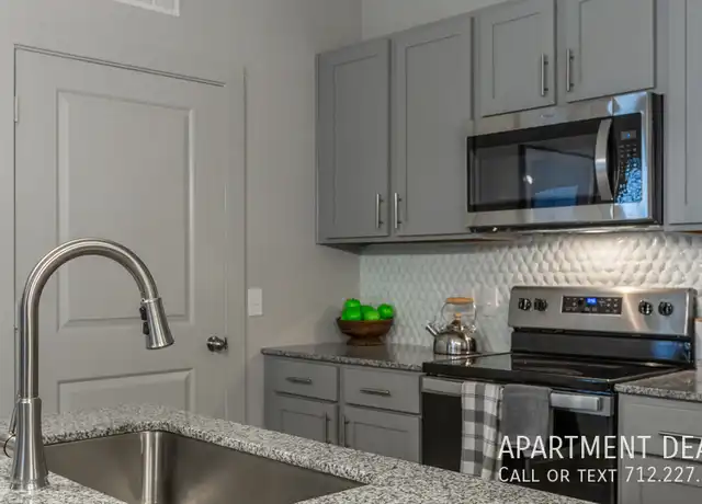 Property at 208 Farm to Market 2004 Unit 2715, Lake Jackson, TX, 77566, 1 bed, 1 bath, [object Object]