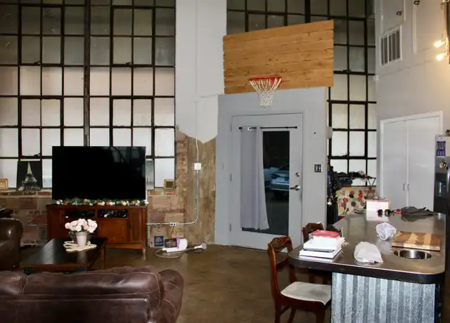 Property at 710 Crockett St Unit 708, Shreveport, LA, 71101, 2 beds, 2 baths, [object Object]