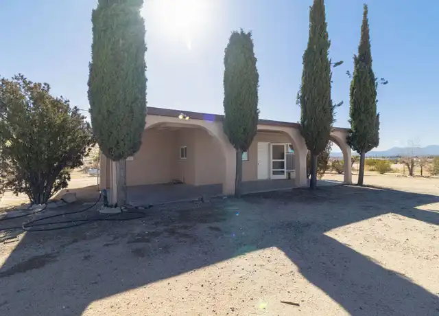Property at 10040 Buena Vista St, Apple Valley, CA, 92308, 0 beds, 1 bath, [object Object]