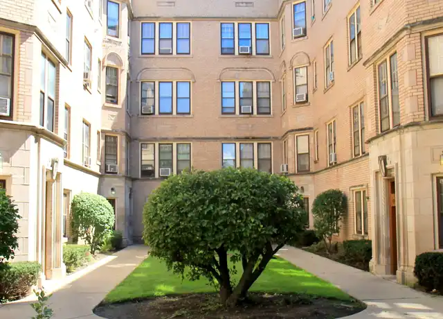 Property at 7447 N Claremont Ave Unit 3E, Chicago, IL, 60645, 1 bed, 1 bath, [object Object]