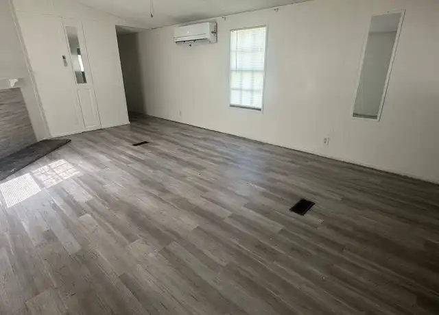 Property at 450 Harmon Ln, Opelousas, LA, 70570, 2 beds, 1 bath, [object Object]