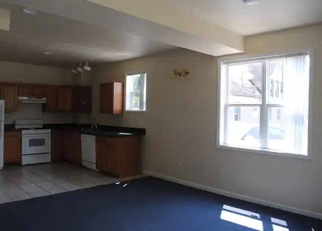 Property at 525 Sprague Ave Unit 1, Kalamazoo, MI, 49006, 1 bed, 1 bath, [object Object]