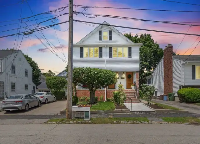 Property at 34 Westminster Ave Unit 34, Watertown, MA, 02472, 3 beds, 1 bath, [object Object]