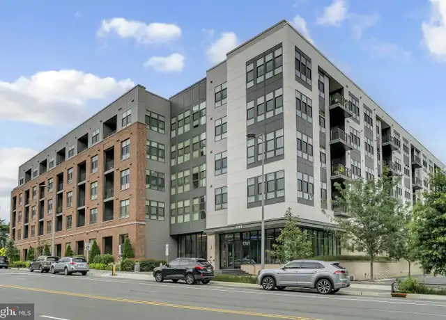 Property at 1761 Old Meadow Rd #521, McLean, VA, 22102, 2 beds, 2.5 baths, [object Object]