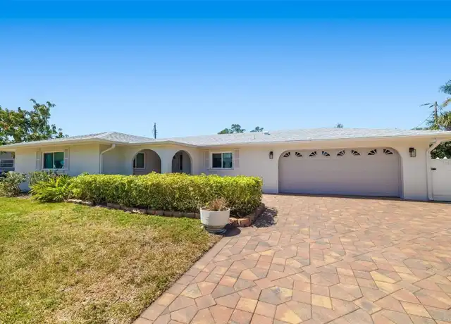Property at 5522 Yorkshire Way, Sarasota, FL, 34231, 3 beds, 3 baths, [object Object]