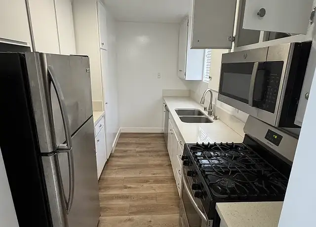 Photo of 938 3rd St, Santa Monica, CA 90403