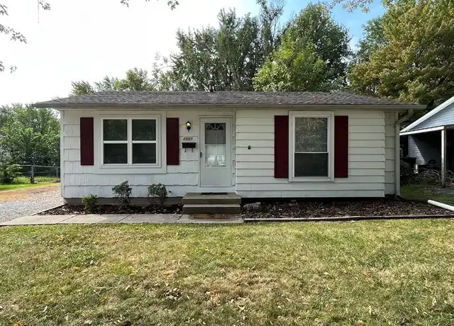 Property at 1007 W Nixon Dr, O Fallon, IL, 62269, 3 beds, 1 bath, [object Object]