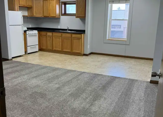 Property at 1014 Superior Ave Unit 1, Tomah, WI, 54660, 1 bed, 1 bath, [object Object]