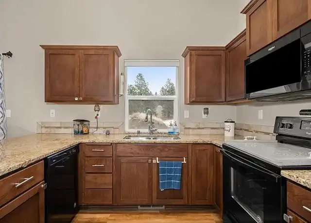 Property at 4413 S Ponderosa Ln, Spokane, WA, 99206, 4 beds, 3 baths, [object Object]