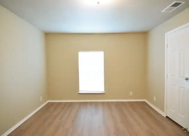 Property at 807 Haynes Dr, Killeen, TX, 76543, 4 beds, 2 baths, [object Object]