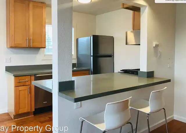 Property at 6620 Herzog St Unit 3, Oakland, CA, 94608, 2 beds, 1 bath, [object Object]