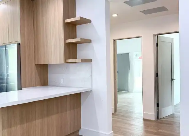 Property at 14030 Bessemer St, Van Nuys, CA, 91401, 2 beds, 2 baths, [object Object]