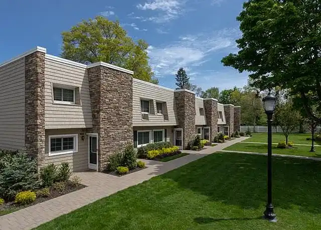 Property at Fairfield Estates At Bohemia - 1314 Smithtown Ave, Bohemia, NY, 11716, 1-2 bed, 1 bath, [object Object]