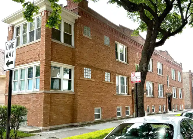 Property at 3907 W Cornelia Ave Unit 2, Chicago, IL, 60618, 2 beds, 1 bath, [object Object]