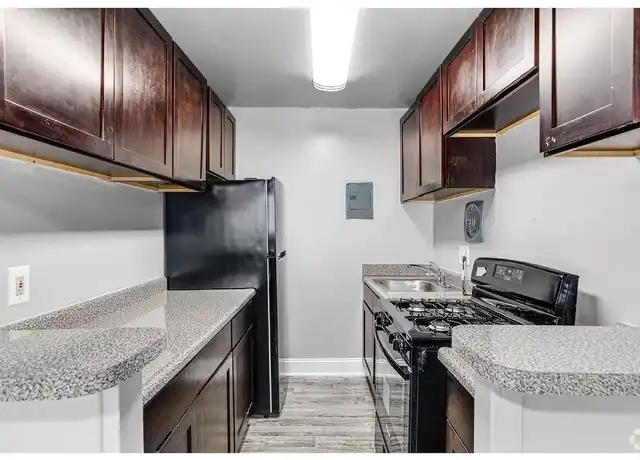 Property at Madison Gardens Apartments - 3220 Swann Rd, Suitland, MD, 20746, 1-2 bed, 1 bath, [object Object]