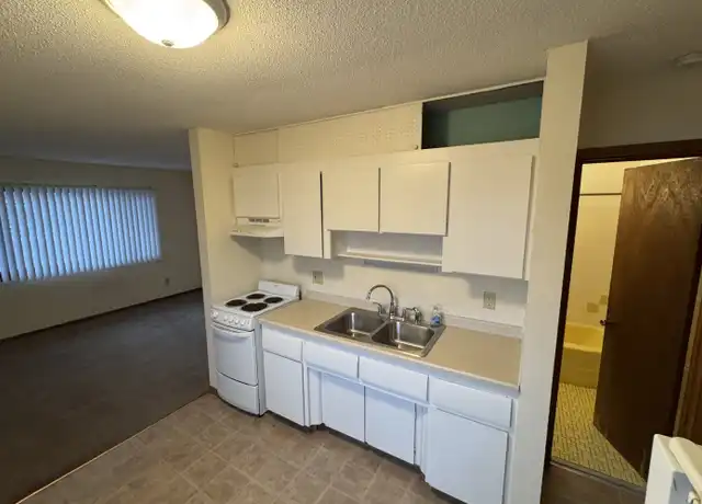 Property at 1634 Eustis St Unit 13, Lauderdale, MN, 55108, 1 bed, 1 bath, [object Object]