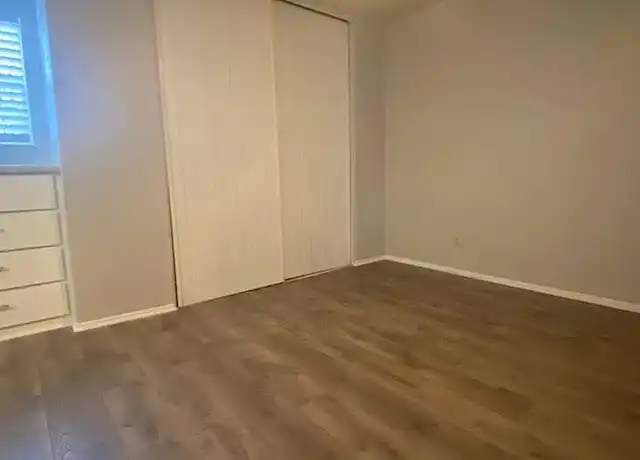 Property at Greenway Apartments - 14500 Roadrunner Way, San Antonio, TX, 78249, 1-2 bed, 1 bath, [object Object]