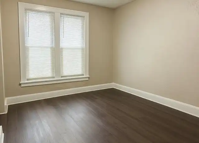 Property at 1124 Minnehaha Ave E Unit 1, St Paul, MN, 55106, 3 beds, 1 bath, [object Object]