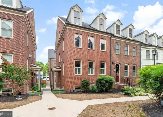 Property at 42 Maxwell Sq #32, Frederick, MD, 21701, 3 beds, 3.5 baths, [object Object]