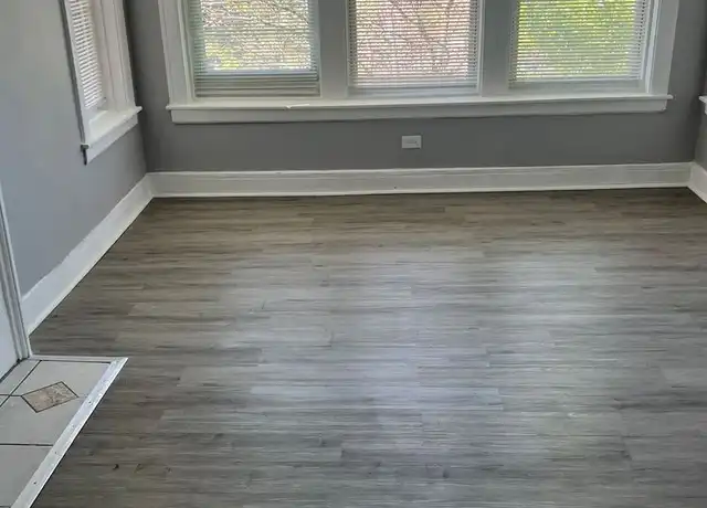 Property at 535 E 67th St Unit 537-3, Chicago, IL, 60637, 2 beds, 1 bath, [object Object]