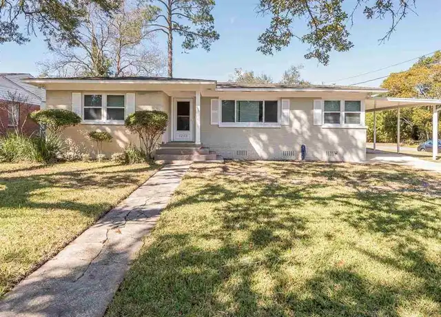 Property at 1240 E Jordan St, Pensacola, FL, 32503, 3 beds, 2 baths, [object Object]