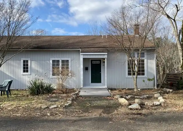 Property at 70 Hubbard Rd, Guilford, CT, 06437, 1 bed, 1 bath, [object Object]