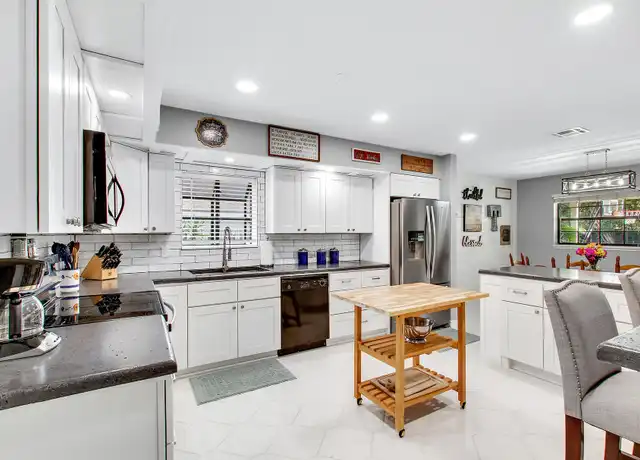 Property at 912 Blueberry Dr, Wellington, FL, 33414, 3 beds, 2 baths, [object Object]
