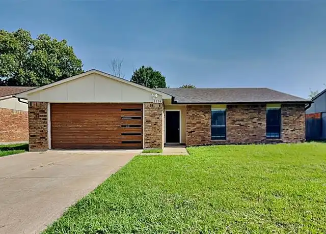 Property at 1118 Fort Scott Trl, Grand Prairie, TX, 75052, 3 beds, 2 baths, [object Object]