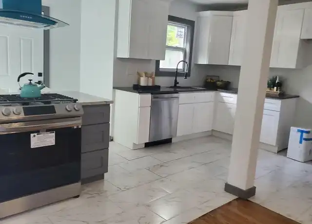 Property at 484 Lake Dr, Atlanta, GA, 30354, 1 bed, 1 bath, [object Object]