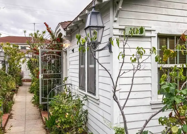 Property at 1111 12th St Unit F, Santa Monica, CA, 90403, 0 beds, 1 bath, [object Object]