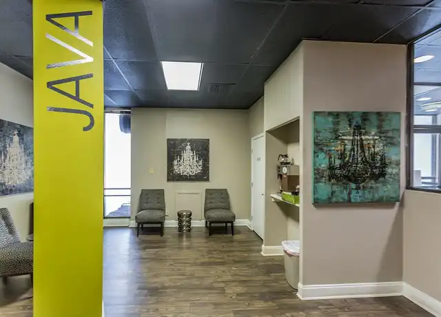 Property at Azur Tower - 305 S Bellevue Blvd, Memphis, TN, 38104, 1-2 bed, 1 bath, [object Object]