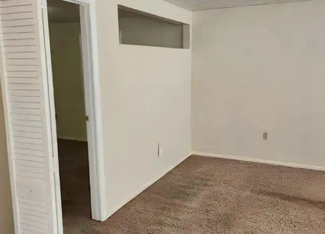 Property at 898 Duss Ave Unit 9, Ambridge, PA, 15003, 1 bed, 1 bath, [object Object]