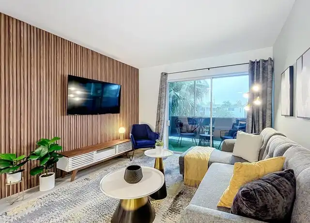 Property at Southeast 15th Street 1440 - SE 15th St Unit 1224062P, Fort Lauderdale, FL, 33316, 2 beds, 1 bath, [object Object]