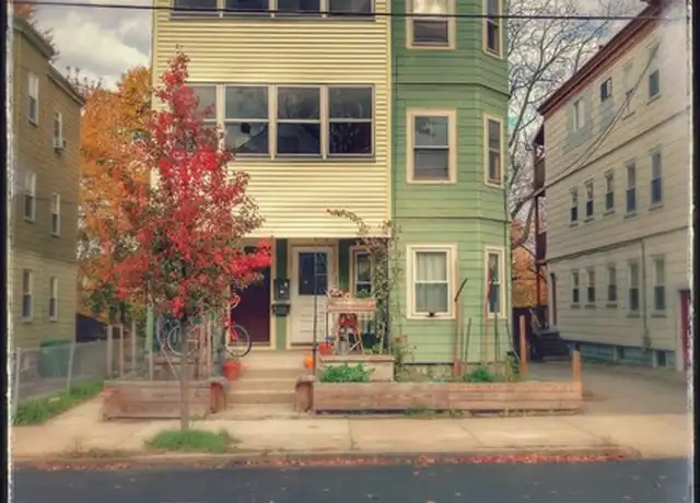 Property at 294A Boston Ave, Medford, MA, 02155, 3 beds, 1 bath, [object Object]