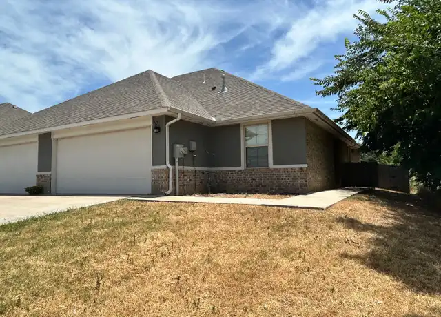 Property at 11302 Coachmans Rd, Yukon, OK, 73099, 3 beds, 2 baths, [object Object]