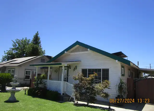 Property at 421 B St, Bakersfield, CA, 93304, 4 beds, 1.5 baths, [object Object]