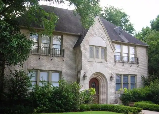 Property at 4000 Hawthorne Ave #9, Dallas, TX, 75219, 1 bed, 1 bath, [object Object]